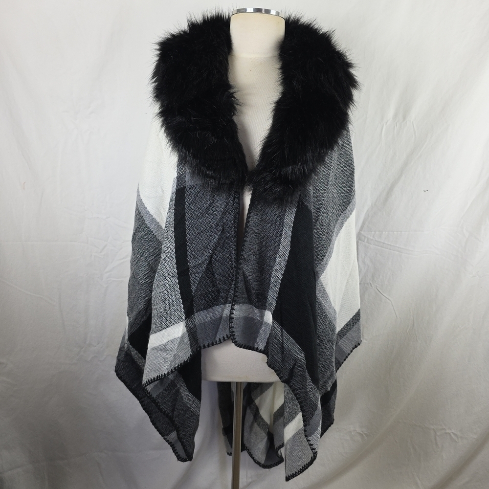 Candore Black and Gray Women's Plaid Wrap Shawl Cape Faux Fur